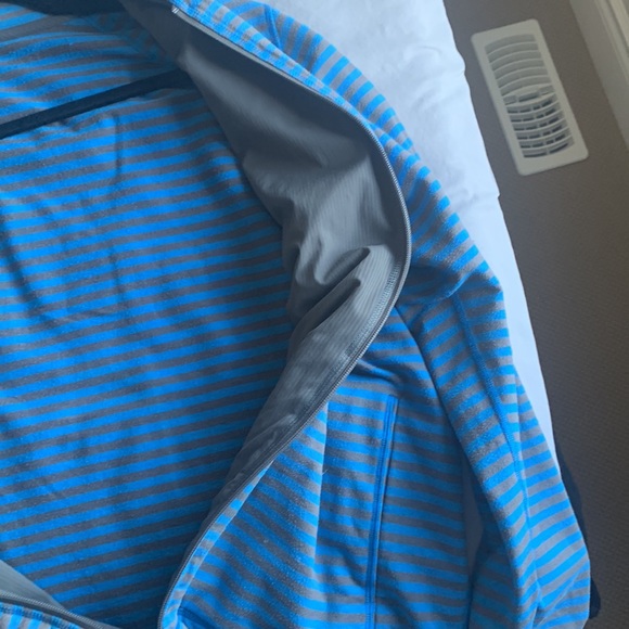 Lulu heavy lines hoodie mens xl - Picture 3 of 6